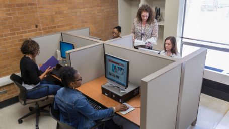 UAMS Students and Faculty at Computers